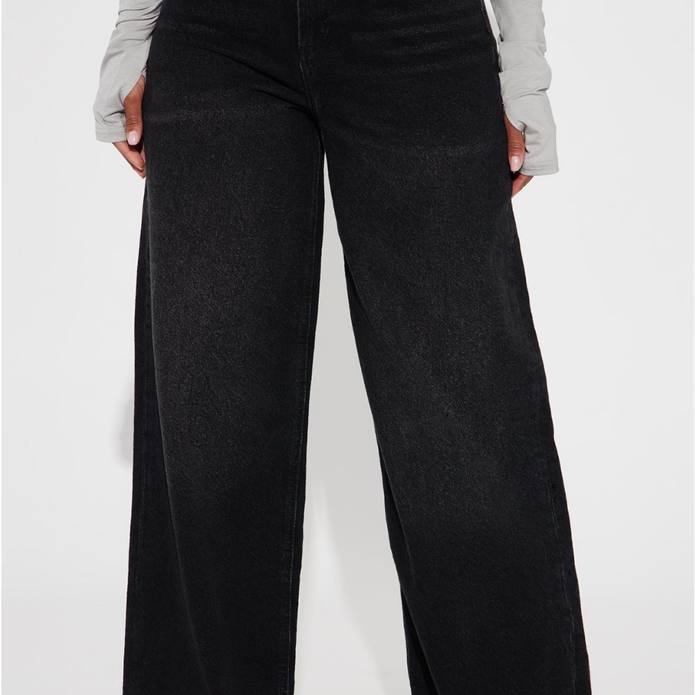 Women's Black Wide-Leg Jeans